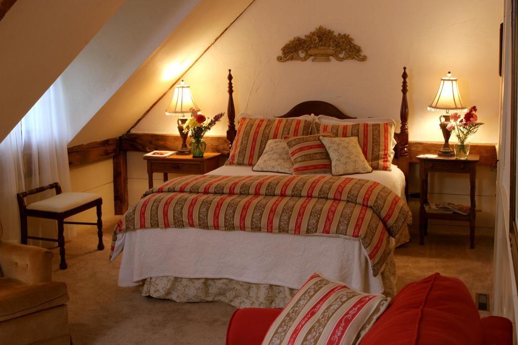 Colby Hill Inn Henniker Phòng bức ảnh