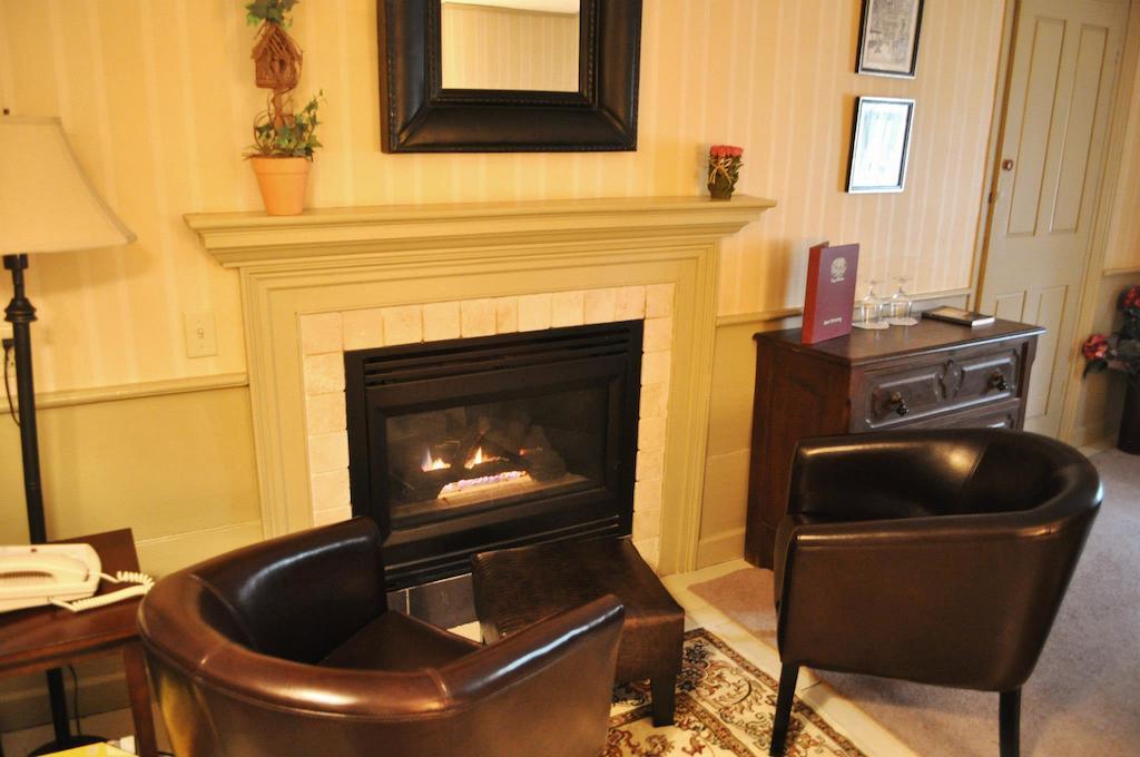 Colby Hill Inn Henniker Phòng bức ảnh